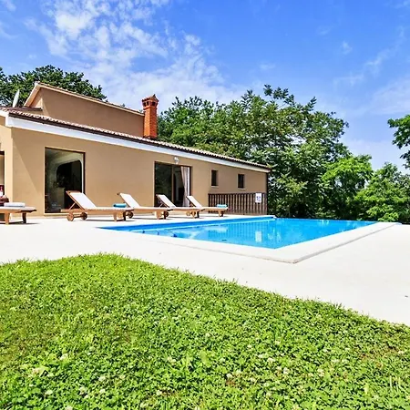 Vila Villa Ferlini